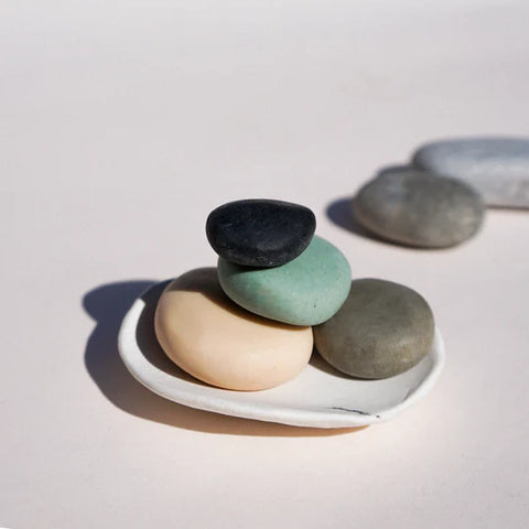 Set of 4 Pebble Soaps with Porcelain Dish Set