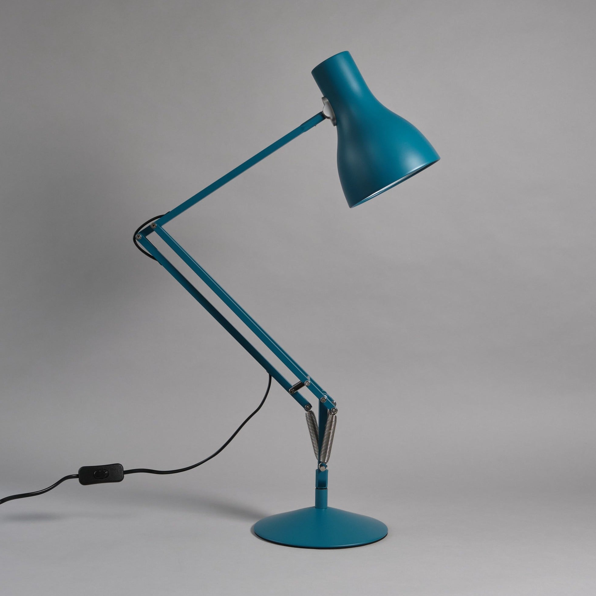 Saxon Blue Type 75™ Desk Lamp